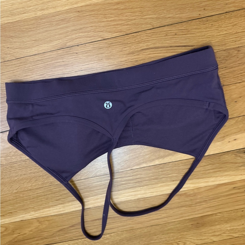 Minimalist Plum Flow Y Bra - Picture 2 of 3